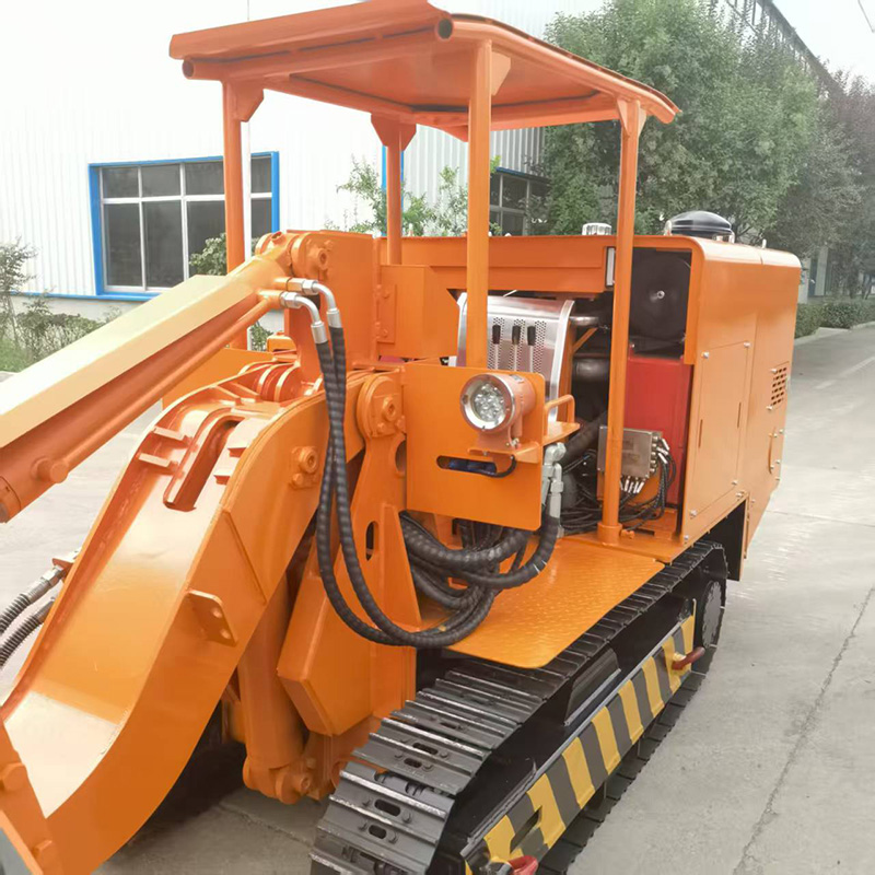 Cargadora de rocas de volteo lateral 150