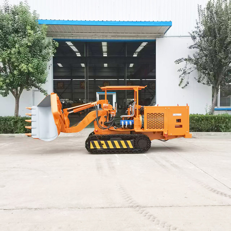 Chargeuse de roches à déchargement latéral à télécommande