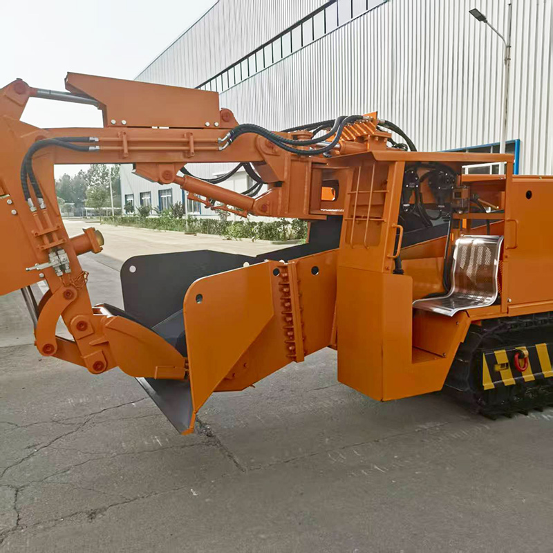 Мини-погрузчик для навоза